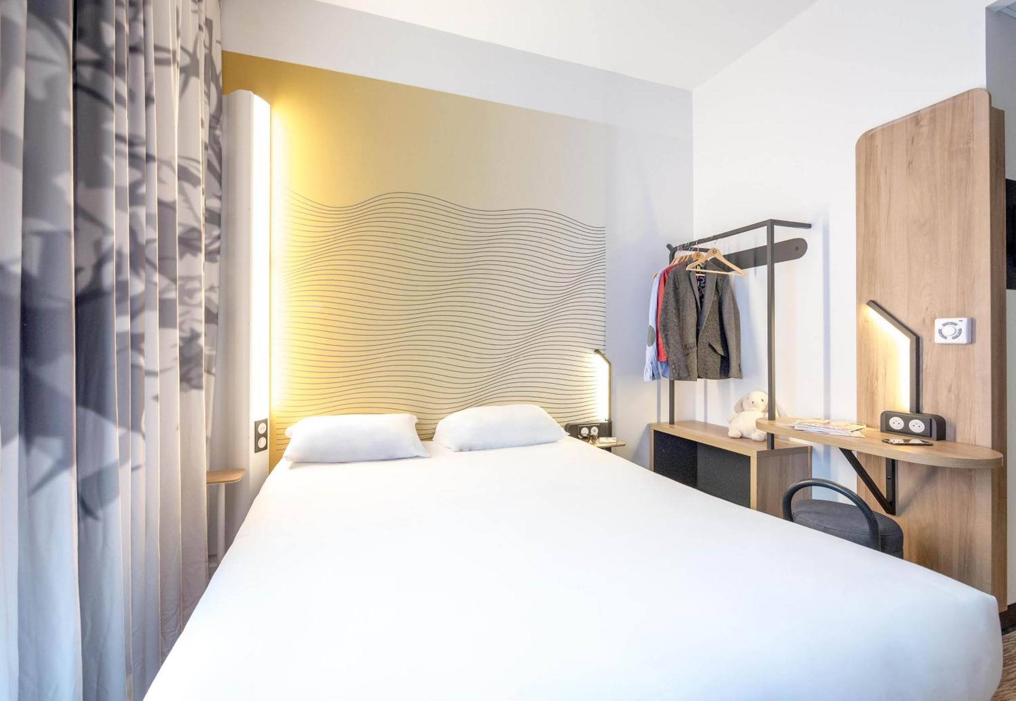 B&B Hotel Sainte-Maxime Golfe De Saint Tropez Exteriör bild